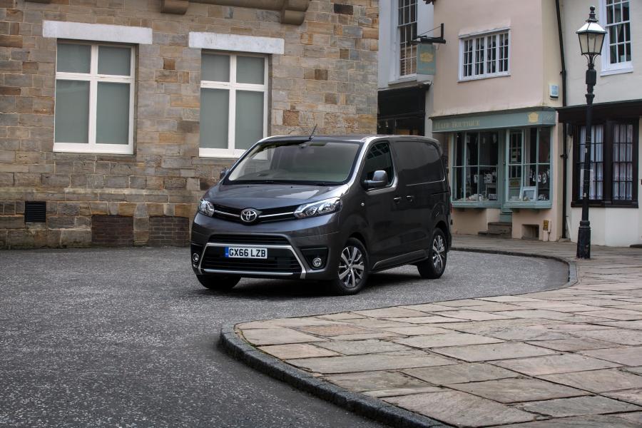  Toyota ProAce Van Compact 2017 года  (UK) (фото 12 из 32)